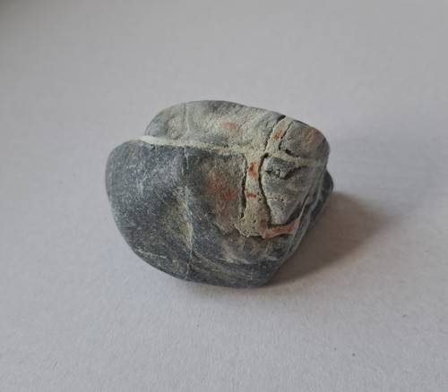 Natural smooth river stone - natural,