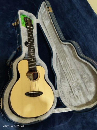 Anuenue 200 moon bird - moon,
