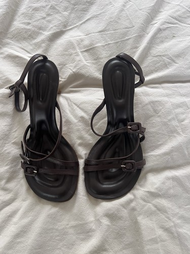 Jacquemus camargue leather