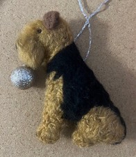 AIRDALE / WELSH TERRIER with