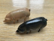 Pair Vintage Lead Britains