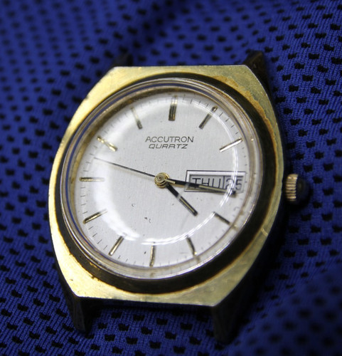 Bulova accutron watch 1988 - accutron, p8