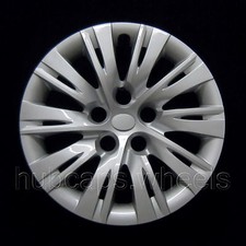 NEW Hubcap for Toyota Camry