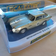 SCALEXTRIC C4166. ASTON MARTIN
