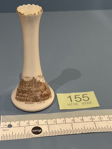 Goss model vase with - model,