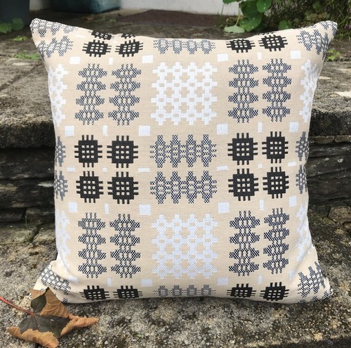 Welsh blanket tapestry pattern - welsh,