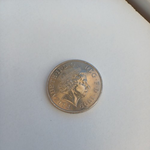 Coin 1999 queen elizabeth - £5,