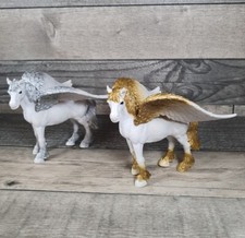 Pegasus Figurines Fantasy Flying horses 4" Gold + White Toy Figures X2 2013  