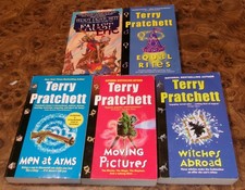 Lot of 5 Discworld Books by