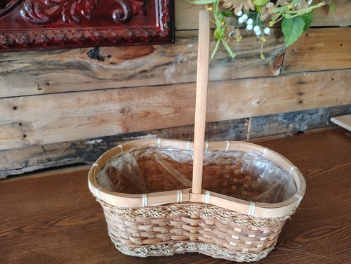 Lined oblong peanut shaped - peanut,
