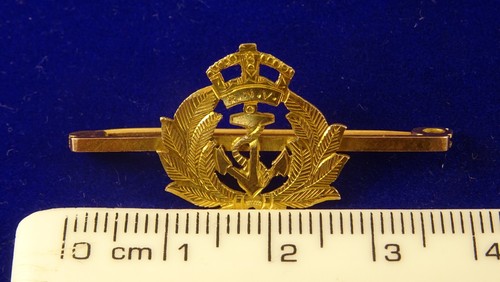 Vintage 9ct gold royal navy - 9ct,