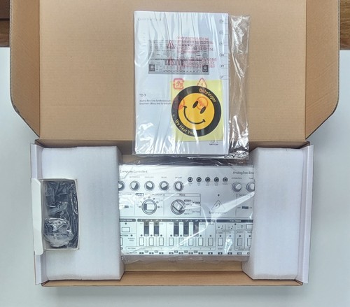 Behringer analog bass - td-3-sr,