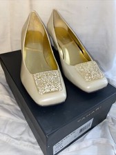 Tahari Evelyn Oyster Leather