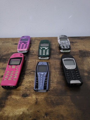Nokia vintage phone bundle - phone,