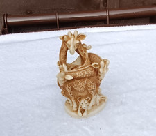 Harmony Kingdom Treasure Jest 1997 Friends in High places Giraffes