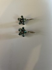 Silver mounted earrings with - mounted,