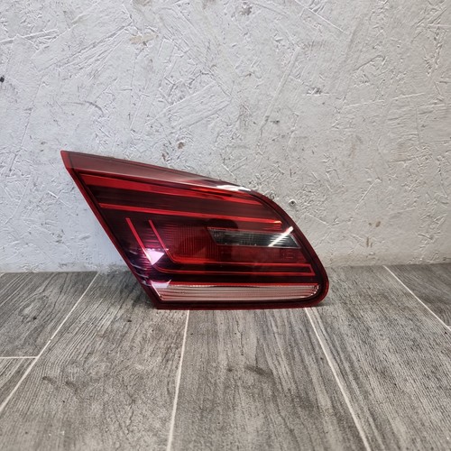 Volkswagen passat taillight - cc,