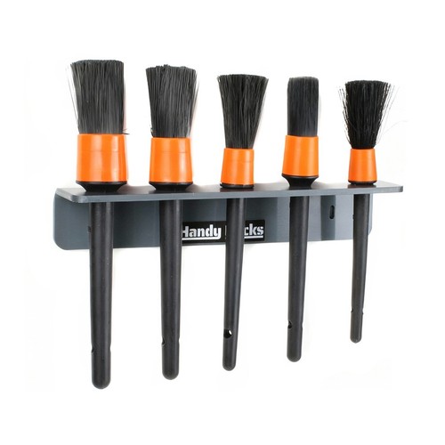 Wall mounted detailing brush - mounted,
