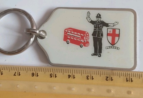 Vintage old keyring metal - vintage,