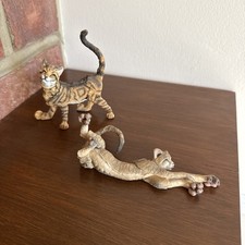 Country Artists A Breed Apart 2 Cat ornaments from the Kool Katz Collection.