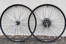 Mavic xm319 700c disc wheels SRAM SD cassette QR with 11s 10-42 and rotors