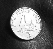 1992 Guernsey - 5p (small size) Sailing Yachts 