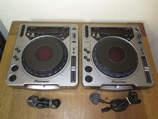 2 x Pioneer CDJ-800 DJ CD