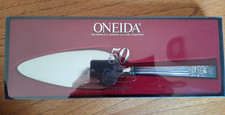 Oneida Community Silver Plate Hampton Court Cake slice server. Immaculate