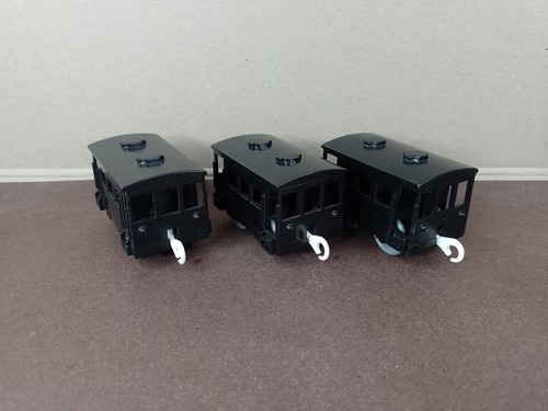Three black brake - three, vans