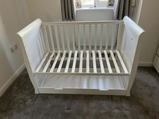 White Cot Bed for Toddlers with 3-in-1 Adjustable Heights