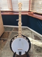 DEERING GOODTIME LEADER PARLOR