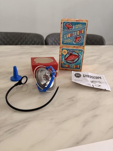 Retro bazaar gyroscope with - bazaar,