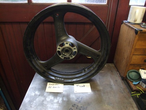 Suzuki 600 front - r,