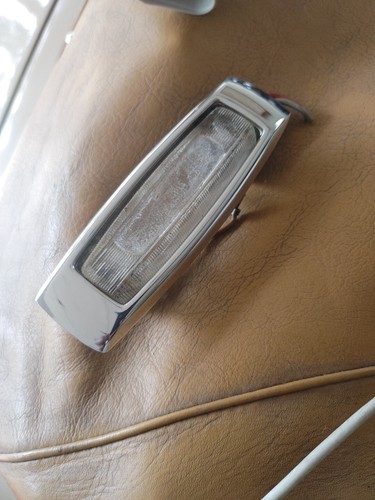 Mercedes dome light late new - late,