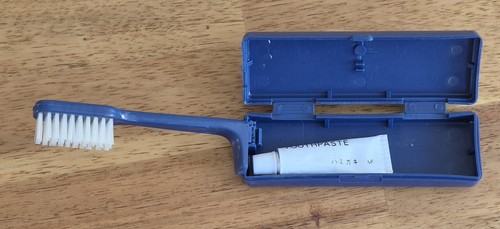 Qantas toothbrush vintage - toothbrush,