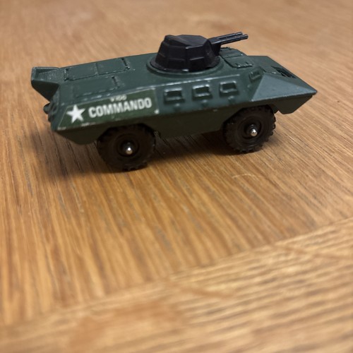 Corgi commando v100 armoured - commando,