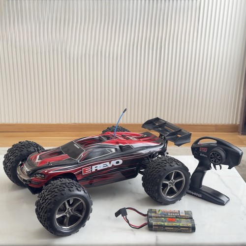 Traxxas revo 10 brushed - traxxas, e