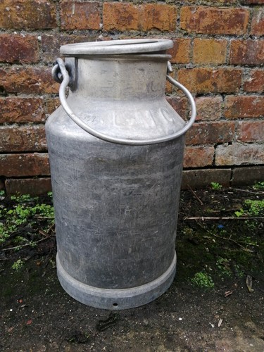Vintage milk churn - vintage, lid