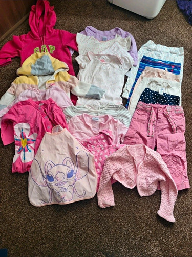 Girls months clothing - 6-9,