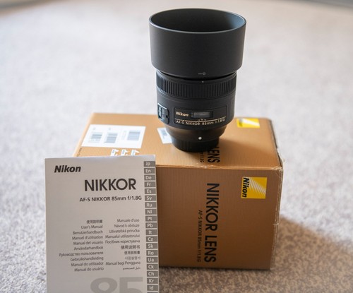 Nikon nikkor 85mm 1 - nikkor, f/1.8g