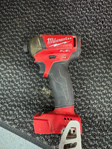 Milwaukee m18 fuel surge - milwaukee,