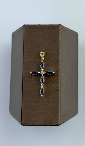 Blue topaz and diamond 9ct - diamond,