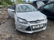 Ford Focus Mk3 2013 1.0 ecoboost black **BREAKING SPARES** WIPER ARM