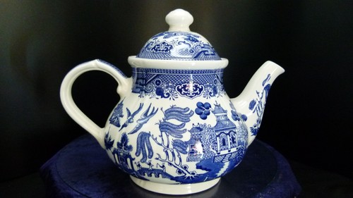 Churchill blue white - churchill,
