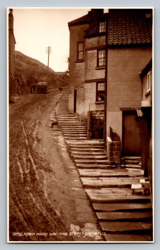 Postcard robin hoods bay - postcard,