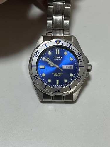 Casio 200 watch blue - ef-200, dial
