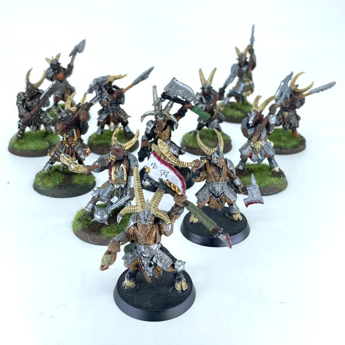 Beastmen bestigor herd - beastmen,
