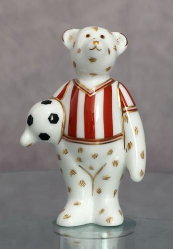 Royal crown derby footballer - royal, 'footballer