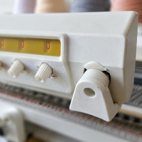 Flat knitting row counter - flat,