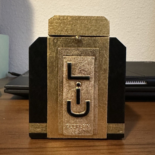 Sealed guerlain liu - sealed,